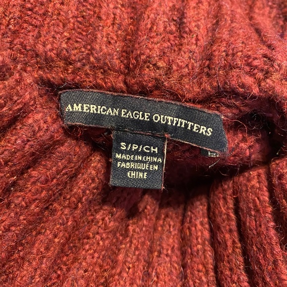 American Eagle Maroon Cropped Turtleneck Sweater - Picture 4 of 4
